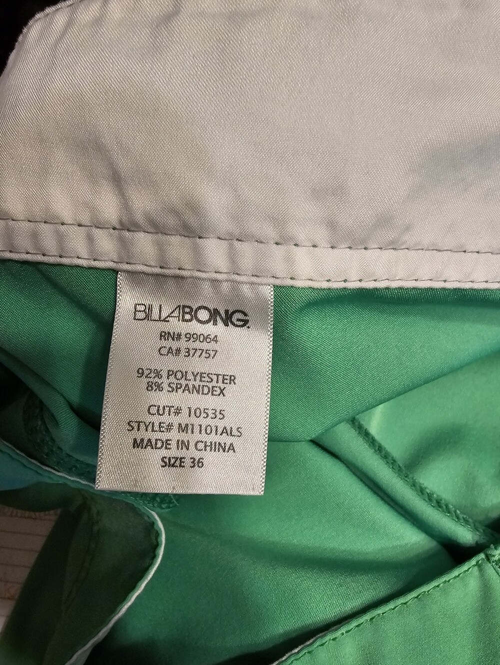 Billabong Men’s Bright Green Boardshorts with Black Drawstring - Picture 5 of 9